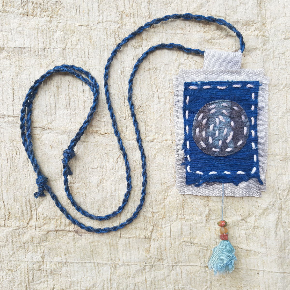 ARUTALA - Disseminating Moon Necklace | Gratitude