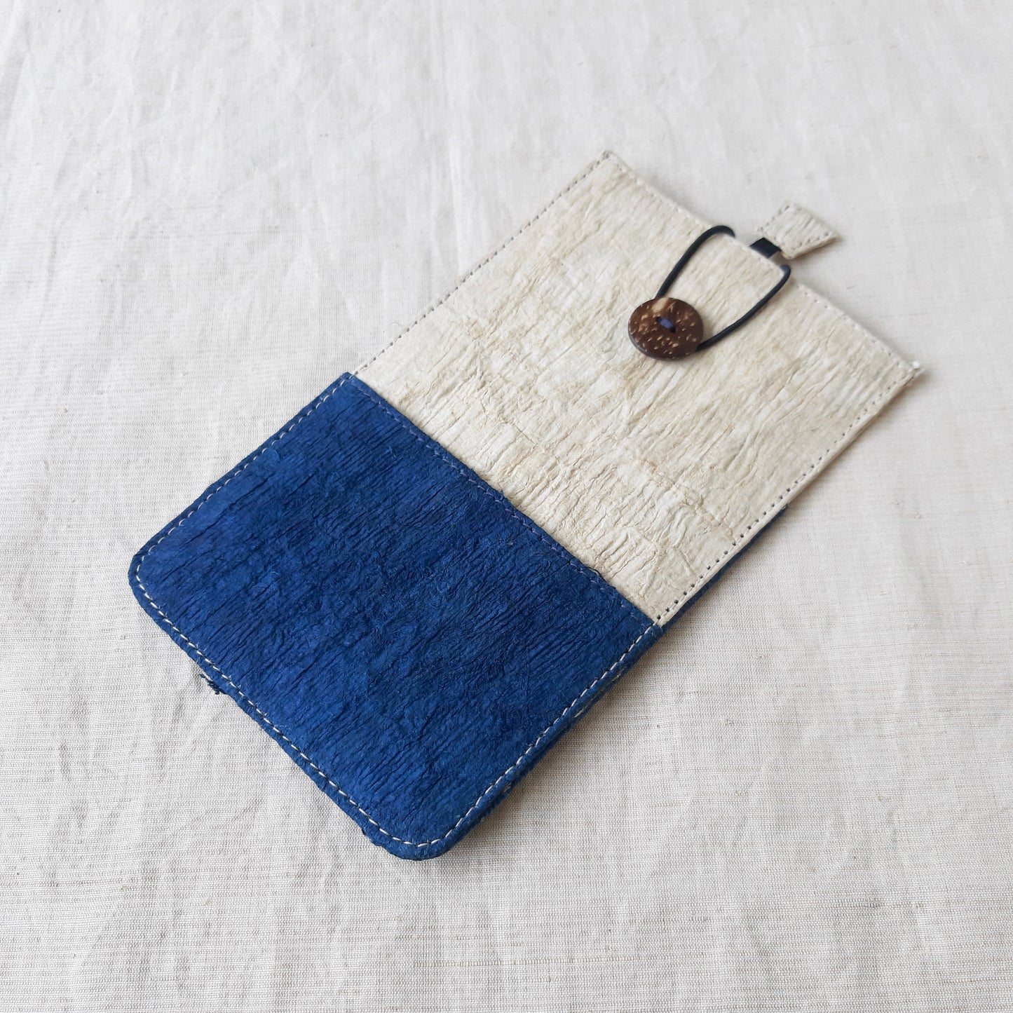 RANTA Indigo Béa - Barkcloth Phone Pouch