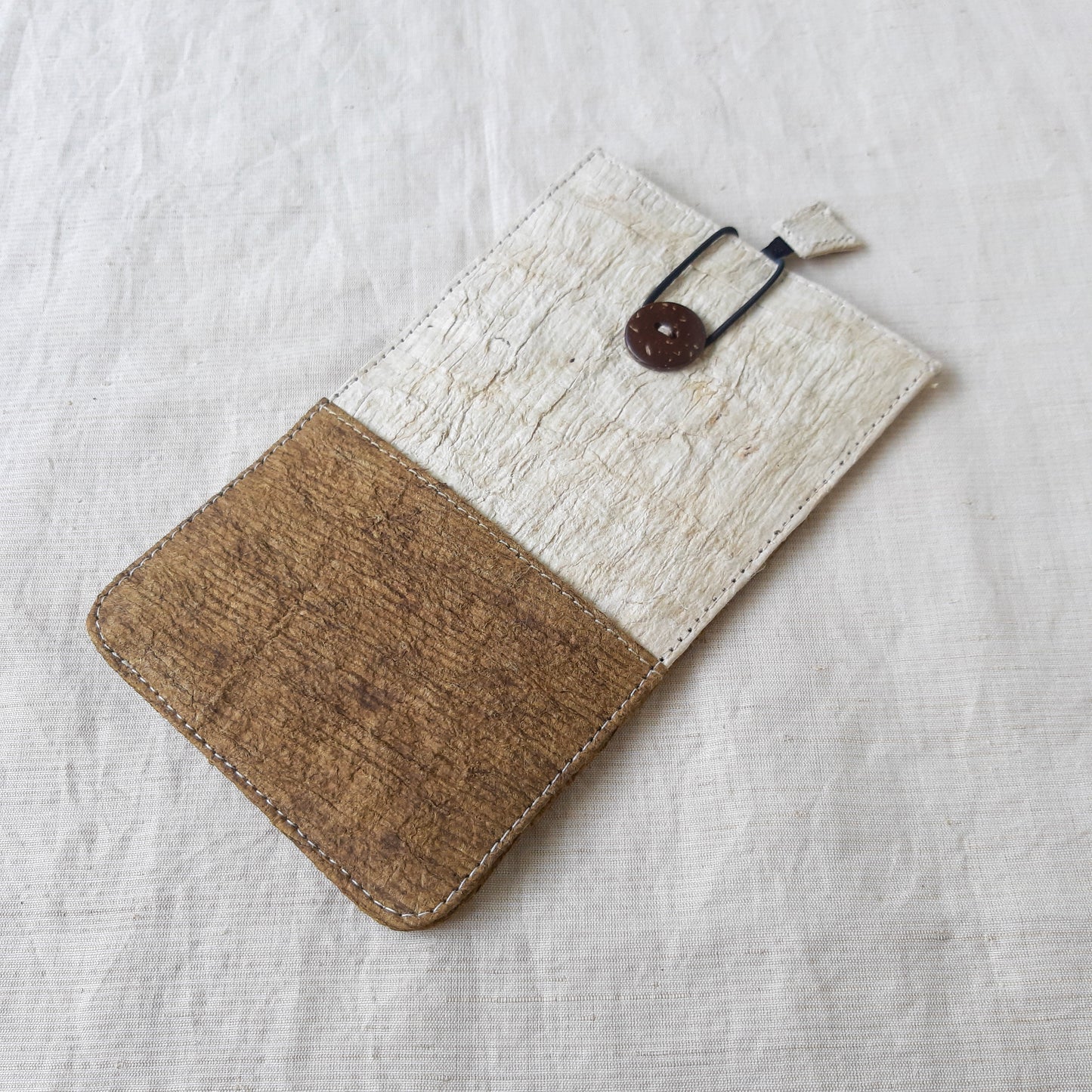 RANTA Olive Béa - Barkcloth Phone Pouch