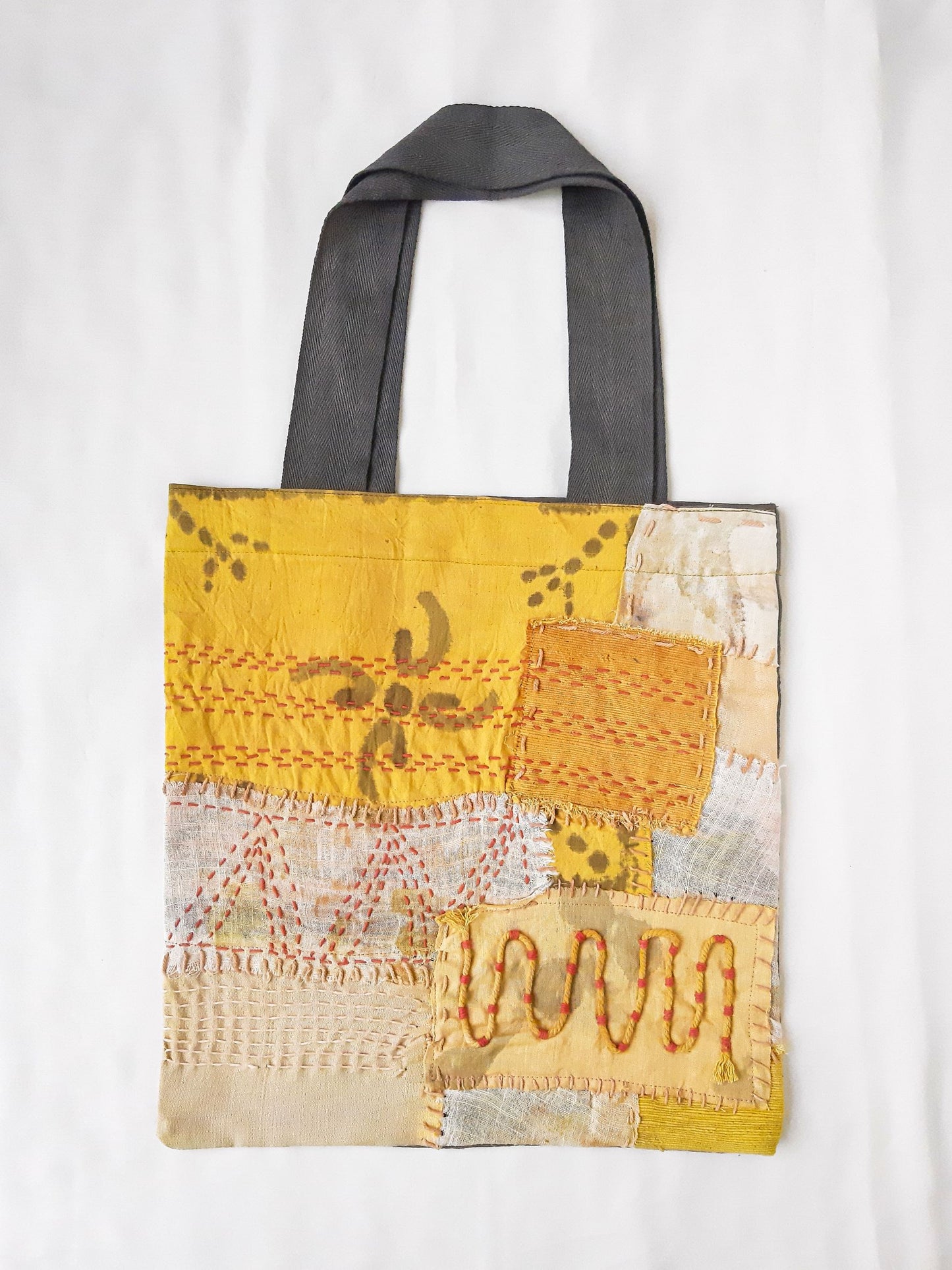 JELUJUR DAUR - Plant-Dyed Upcycled Tote | Pineapple