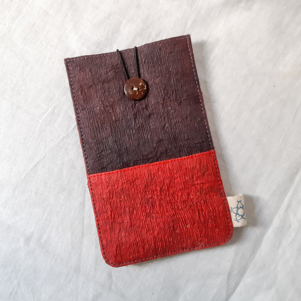 Barkcloth Phone Pouch - Mud Morinda